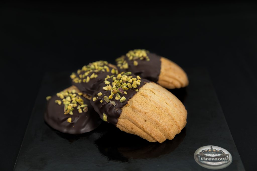 baionetti vaniglia e cioccolato con granella di pistacchio